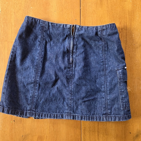Tommy Hilfiger Blue Denim Mini Skirt - Picture 2 of 7